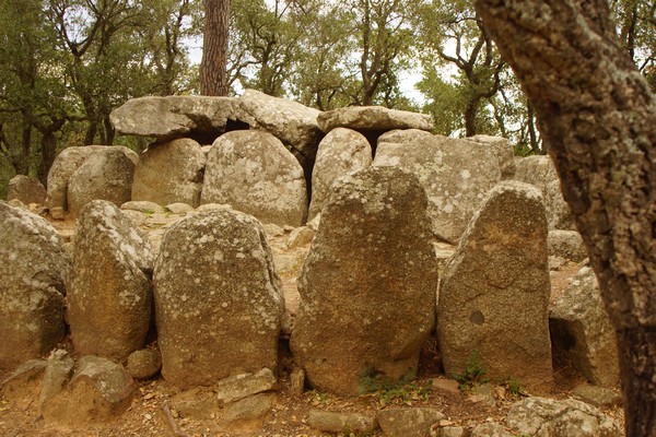 dolmen14.jpg