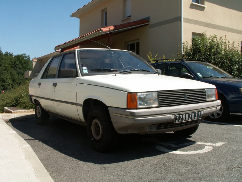 [31] Renault 9 GTL 1982 - Renault 9 et Renault 11 Club de France